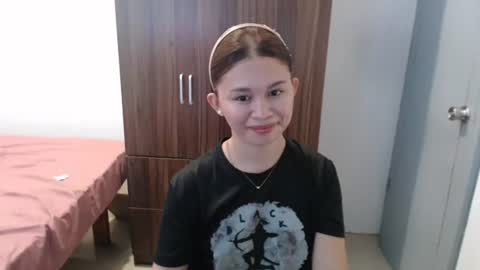 sweet_cassyxx online show from February 27, 9:31 am