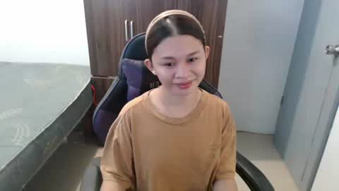 Snapshot of sweet_cassyxx chatting on May 17, 10:11 am sweet_cassyxx online show from May 17, 10:11 am