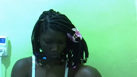 Snapshot of sweet_cherie1 chatting on May 10, 4:50 am sweet_cherie1 online show from May 10, 4:50 am