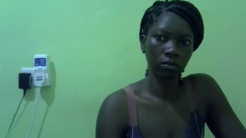 Snapshot of sweet_cherie1 chatting on May 17, 5:27 am sweet_cherie1 online show from May 17, 5:27 am