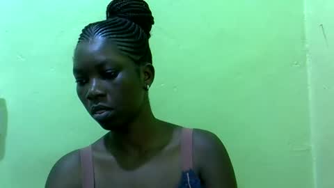 Snapshot of sweet_cherie1 chatting on May 31, 5:26 am sweet_cherie1 online show from May 31, 5:26 am