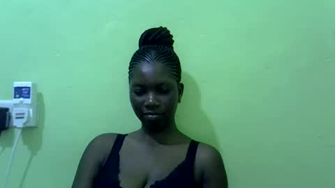 Snapshot of sweet_cherie1 chatting on June 4, 7:03 am sweet_cherie1 online show from June 4, 7:03 am
