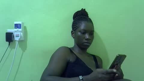 Snapshot of sweet_cherie1 chatting on June 4, 7:09 pm sweet_cherie1 online show from June 4, 7:09 pm