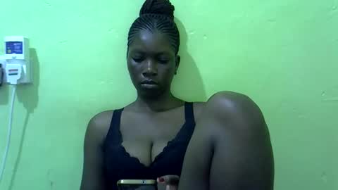 Snapshot of sweet_cherie1 chatting on June 6, 6:40 am sweet_cherie1 online show from June 6, 6:40 am
