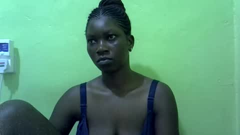 Snapshot of sweet_cherie1 chatting on June 11, 2:59 pm sweet_cherie1 online show from June 11, 2:59 pm