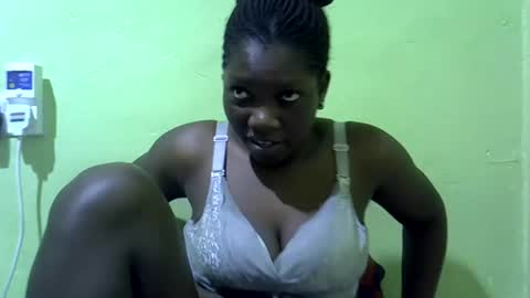 Snapshot of sweet_cherie1 chatting on June 21, 5:59 pm sweet_cherie1 online show from June 21, 5:59 pm