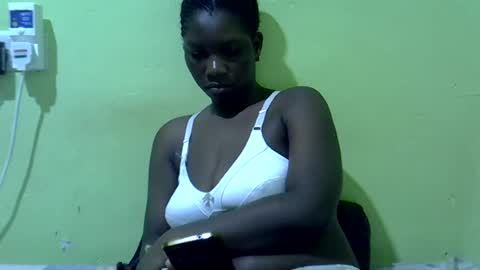 Snapshot of sweet_cherie1 chatting on June 29, 5:57 am sweet_cherie1 online show from June 29, 5:57 am