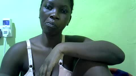 Snapshot of sweet_cherie1 chatting on June 29, 11:10 am sweet_cherie1 online show from June 29, 11:10 am