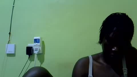 Snapshot of sweet_cherie1 chatting on July 12, 6:59 am sweet_cherie1 online show from July 12, 6:59 am