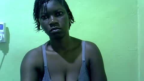 Snapshot of sweet_cherie1 chatting on July 20, 5:00 am sweet_cherie1 online show from July 20, 5:00 am