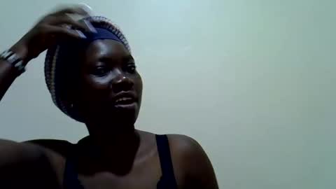 Snapshot of sweet_cherie1 chatting on August 3, 7:18 am sweet_cherie1 online show from August 3, 7:18 am