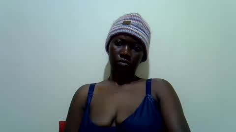 Snapshot of sweet_cherie1 chatting on August 3, 9:51 pm sweet_cherie1 online show from August 3, 9:51 pm