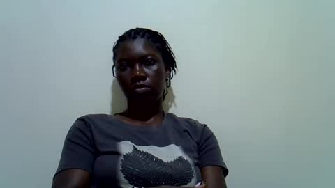 Snapshot of sweet_cherie1 chatting on August 5, 6:11 pm sweet_cherie1 online show from August 5, 6:11 pm