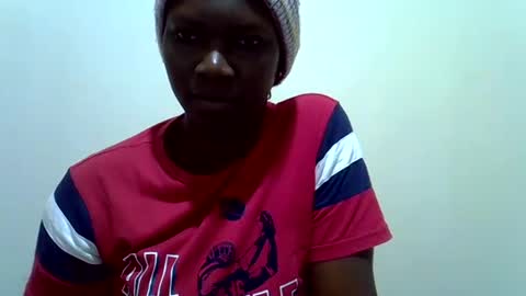 Snapshot of sweet_cherie1 chatting on August 6, 9:44 am sweet_cherie1 online show from August 6, 9:44 am