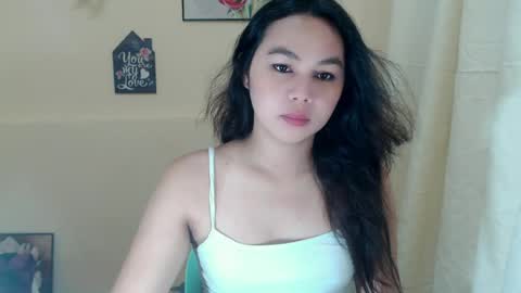 Snapshot of sweet_danicaa chatting on May 14, 5:31 pm danice online show from May 14, 5:31 pm