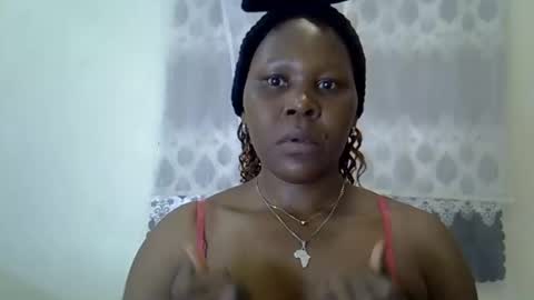 Snapshot of sweet_dori33 chatting on May 24, 5:45 am sweet_dori33 online show from May 24, 5:45 am