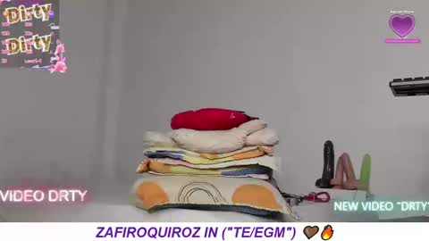Snapshot of sweet_dty chatting on March 13, 1:18 pm ZAFIRO QUIROZ online show from March 13, 1:18 pm