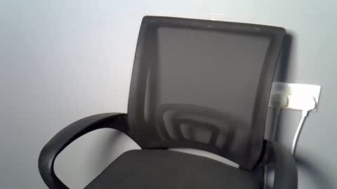 Snapshot of sweet_ebony001 chatting on March 29, 4:01 am sweet_ebony001 online show from March 29, 4:01 am