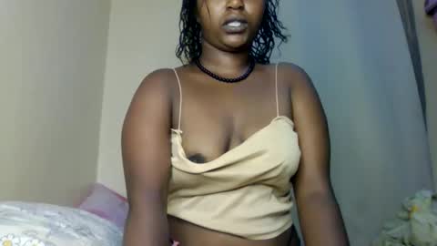 Snapshot of sweet_ebony001 chatting on May 8, 12:05 am sweet_ebony001 online show from May 8, 12:05 am