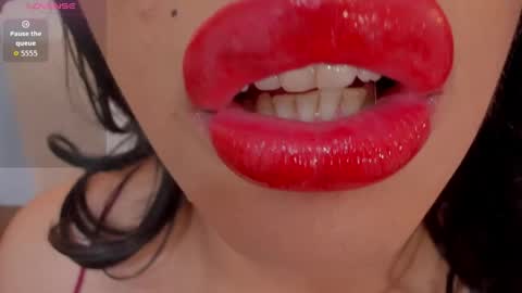 Snapshot of sweet_eliizabeth chatting on May 9, 1:05 pm sweet_eliizabeth online show from May 9, 1:05 pm