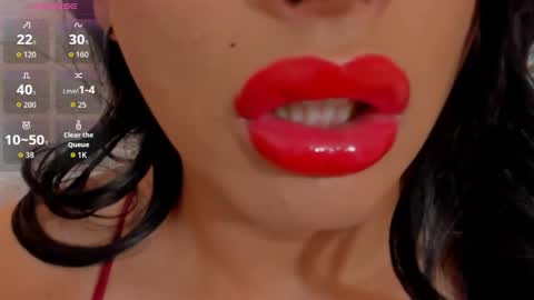 Snapshot of sweet_eliizabeth chatting on May 22, 1:06 pm sweet_eliizabeth online show from May 22, 1:06 pm