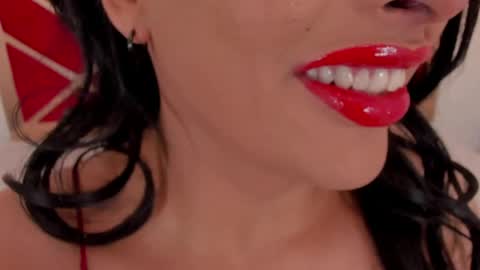 Snapshot of sweet_eliizabeth chatting on May 30, 1:52 pm sweet_eliizabeth online show from May 30, 1:52 pm