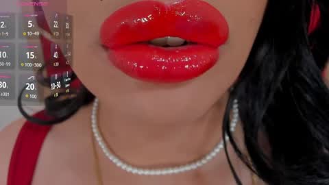 Snapshot of sweet_eliizabeth chatting on June 1, 6:20 pm sweet_eliizabeth online show from June 1, 6:20 pm