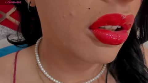 Snapshot of sweet_eliizabeth chatting on June 8, 1:44 pm sweet_eliizabeth online show from June 8, 1:44 pm