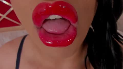Snapshot of sweet_eliizabeth chatting on July 1, 12:51 pm sweet_eliizabeth online show from July 1, 12:51 pm