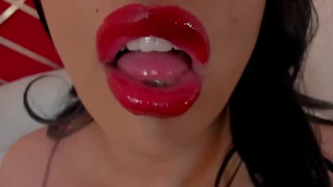 Snapshot of sweet_eliizabeth chatting on July 18, 2:38 am sweet_eliizabeth online show from July 18, 2:38 am