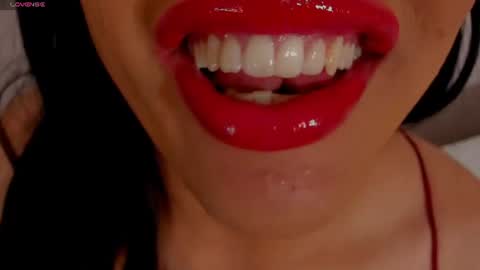Snapshot of sweet_eliizabeth chatting on July 28, 2:13 pm sweet_eliizabeth online show from July 28, 2:13 pm
