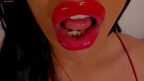 Snapshot of sweet_eliizabeth chatting on July 28, 4:39 pm sweet_eliizabeth online show from July 28, 4:39 pm