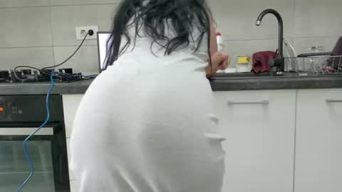           online show from June 24, 4:22 am