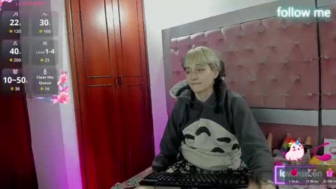  emmili  online show from January 14, 12:22 pm