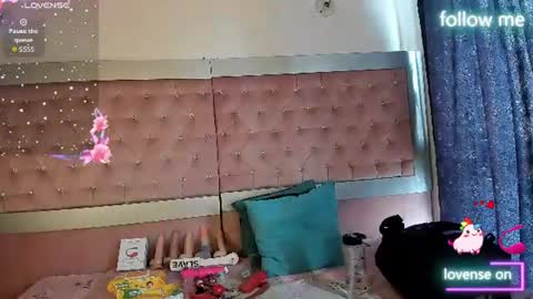 Snapshot of sweet_emmili chatting on June 10, 12:26 pm emmili online show from June 10, 12:26 pm