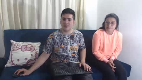 Snapshot of sweet_fantasy_couple chatting on December 9, 12:23 am sweet_fantasy_couple online show from December 9, 12:23 am