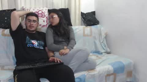 Snapshot of sweet_fantasy_couple chatting on January 5, 12:09 am sweet_fantasy_couple online show from January 5, 12:09 am