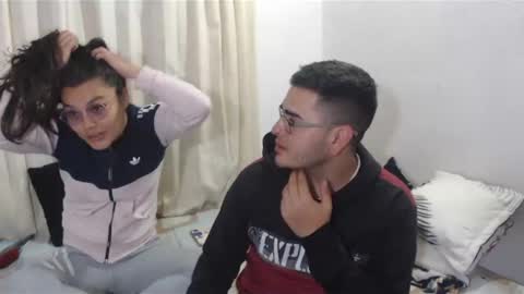 Snapshot of sweet_fantasy_couple chatting on January 20, 2:11 am sweet_fantasy_couple online show from January 20, 2:11 am