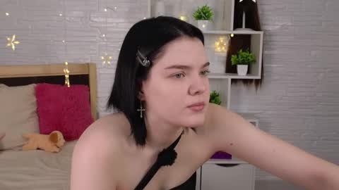 Snapshot of sweet_ferret chatting on May 30, 3:36 am Amely online show from May 30, 3:36 am