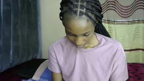 Snapshot of sweet_freaky chatting on May 14, 6:47 pm sweet_freaky online show from May 14, 6:47 pm