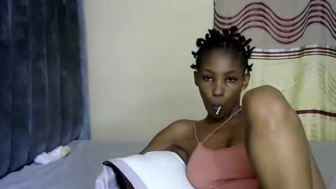 Snapshot of sweet_freaky chatting on May 30, 4:09 am sweet_freaky online show from May 30, 4:09 am