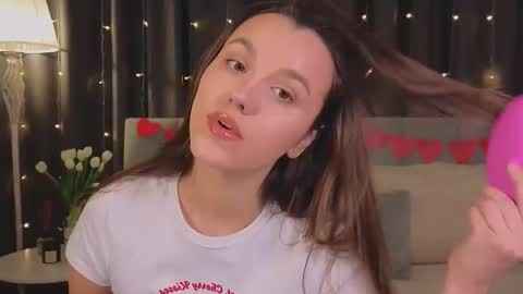 Snapshot of sweet_haeven chatting on February 16, 9:59 am Im Mia.LOVELY PATTERNS 100  120  160  200 my toy buzzes from 2 tip online show from February 16, 9:59 am