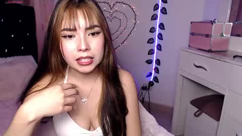 Snapshot of sweet_hannaah chatting on June 5, 3:57 am Hannah online show from June 5, 3:57 am