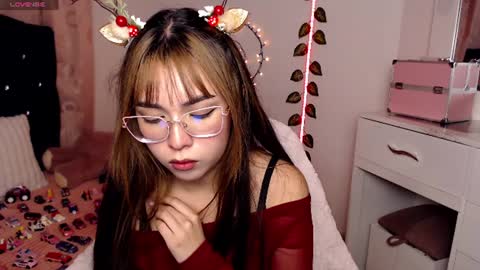 Snapshot of sweet_hannaah chatting on June 15, 2:36 am Hannah online show from June 15, 2:36 am