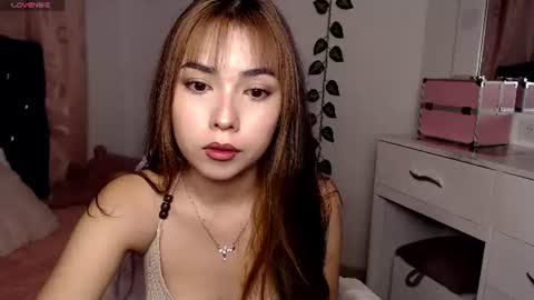 Snapshot of sweet_hannaah chatting on June 16, 2:36 am Hannah online show from June 16, 2:36 am