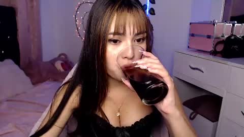 Snapshot of sweet_hannaah chatting on July 14, 3:00 am Hannah online show from July 14, 3:00 am