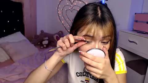 Snapshot of sweet_hannaah chatting on July 25, 2:53 am Hannah online show from July 25, 2:53 am