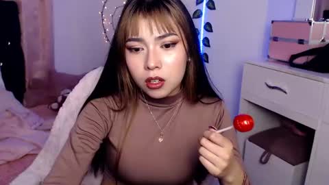Snapshot of sweet_hannaah chatting on August 1, 2:55 am Hannah online show from August 1, 2:55 am