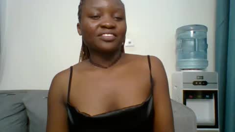 Snapshot of sweet_jenica chatting on October 24, 5:37 am ESTHER NEEMA online show from October 24, 5:37 am