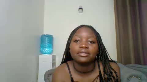 Snapshot of sweet_jenica chatting on May 21, 4:52 am ESTHER NEEMA online show from May 21, 4:52 am